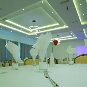 Check 4* Addis Ababa